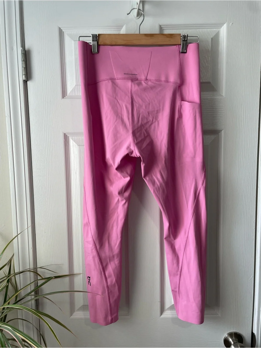 On Cloud set - Pink (Raspberry) - Studio Tights 7/8 (L) & matching bra (M) - GUC